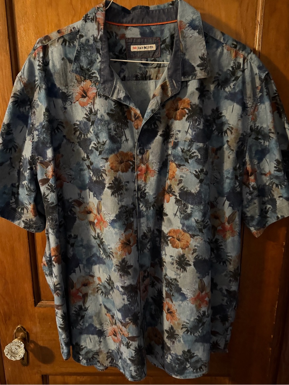 32 Bar Blues Blue Floral Short-Sleeve Button-Down Shirt